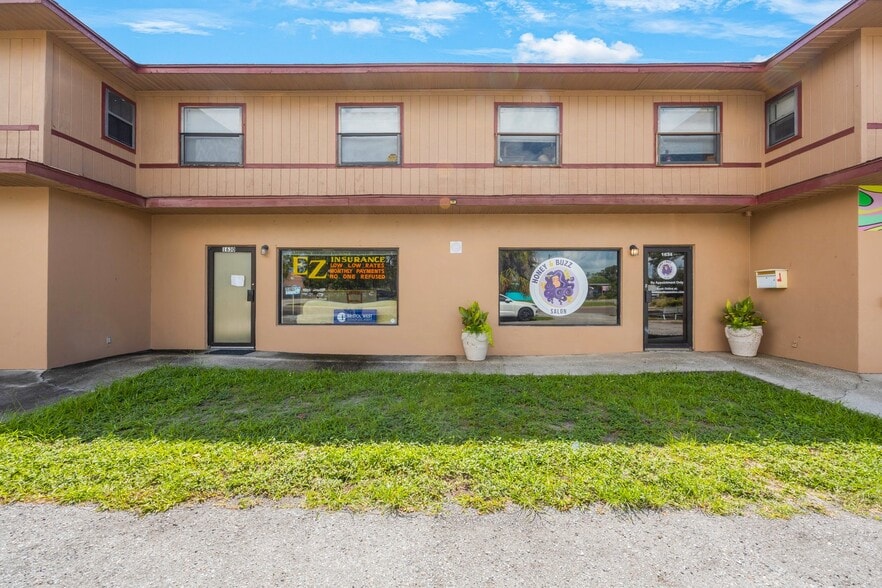 1626 49th St S, Gulfport, FL for sale - Building Photo - Image 3 of 43