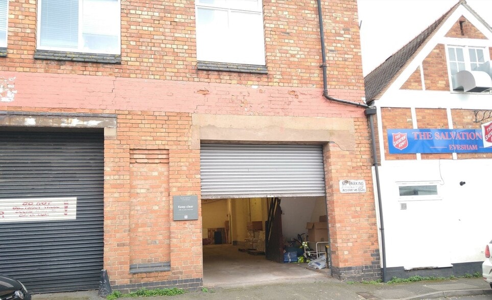 31 The Leys, Evesham for lease - Building Photo - Image 3 of 10