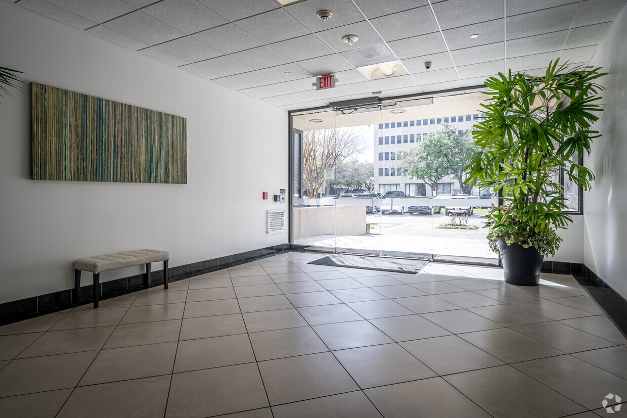 6300 West Loop South, Bellaire, TX for lease Interior Photo- Image 1 of 7
