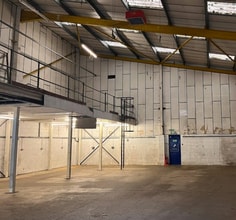 Progress Rd, High Wycombe for lease Interior Photo- Image 2 of 2