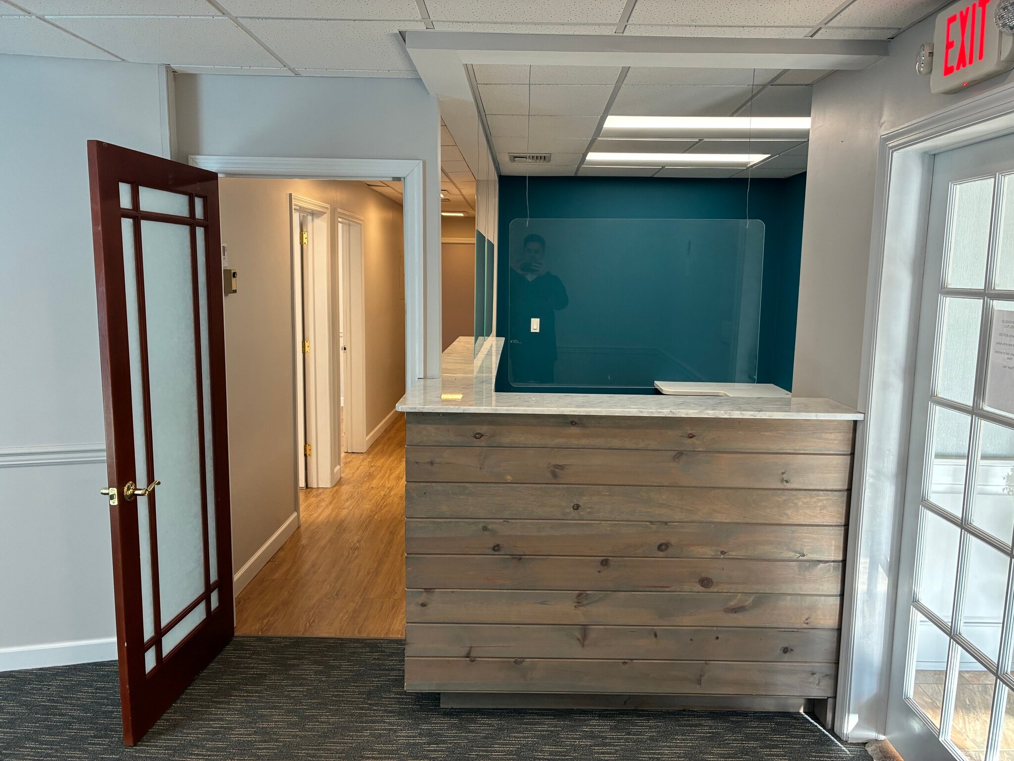 181 Main St, Huntington, NY for lease Interior Photo- Image 1 of 4