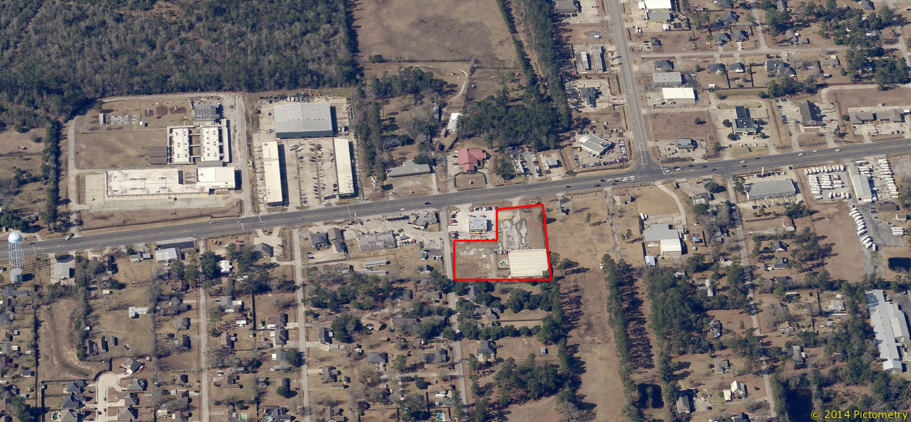 769 S Main St, Lumberton, TX 77657