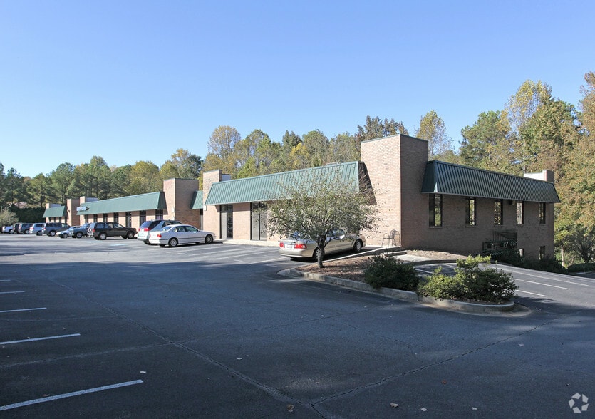 1240 Johnson Ferry Pl, Marietta, GA for lease - Building Photo - Image 1 of 1