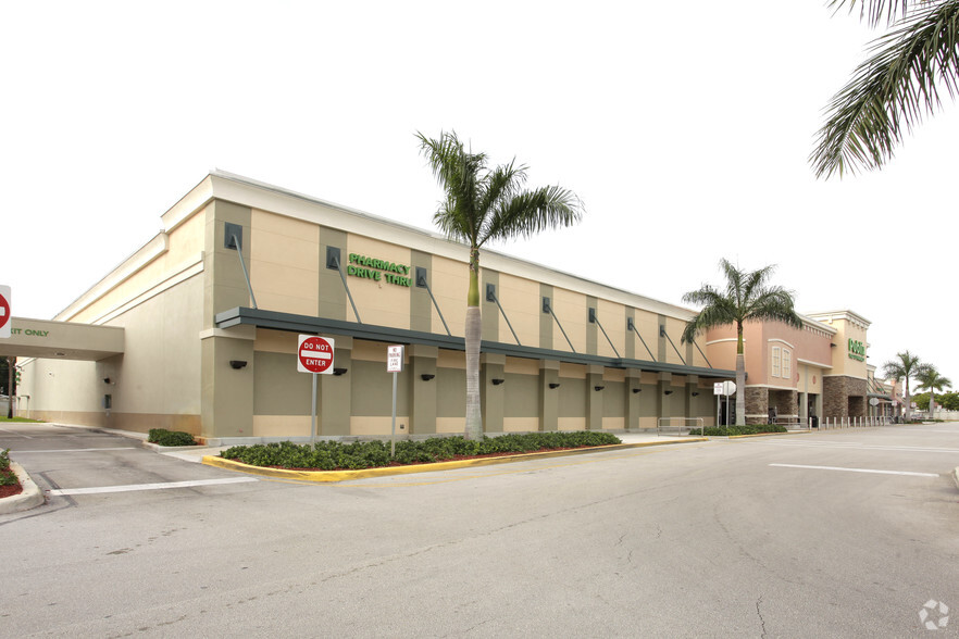 1700 Sheridan St, Hollywood, FL for sale - Building Photo - Image 1 of 1