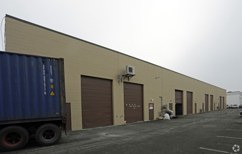 11600 Bridgeport Rd, Richmond, BC for lease - Building Photo - Image 2 of 5