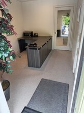 19940 Mona Rd, Tequesta, FL for lease Lobby- Image 2 of 8