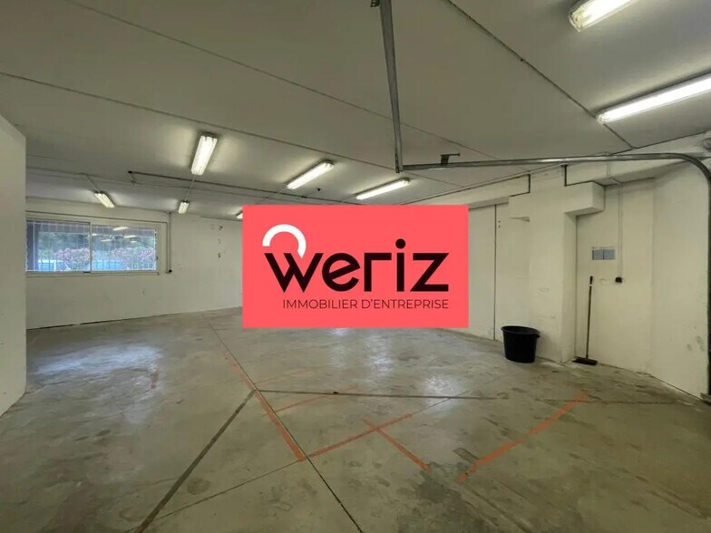 Flex in Marseille for lease - Interior Photo - Image 2 of 9