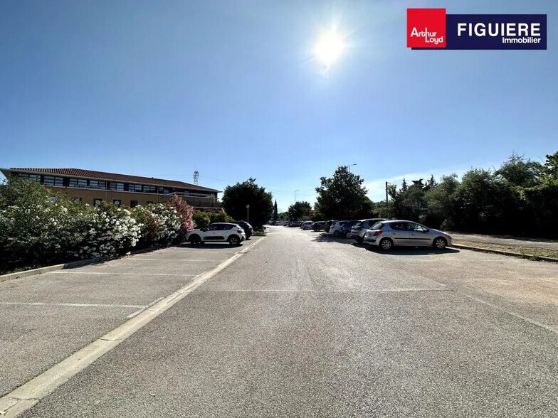 190 Rue Marcelle Isoard, Aix-en-Provence for lease - Building Photo - Image 2 of 9