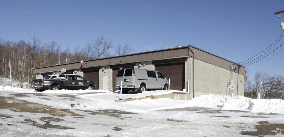 146 Londonderry Tpke, Hooksett, NH for sale - Building Photo - Image 1 of 3