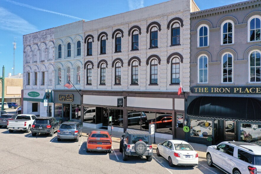 121 N Poplar St, Paris, TN for sale - Building Photo - Image 2 of 37