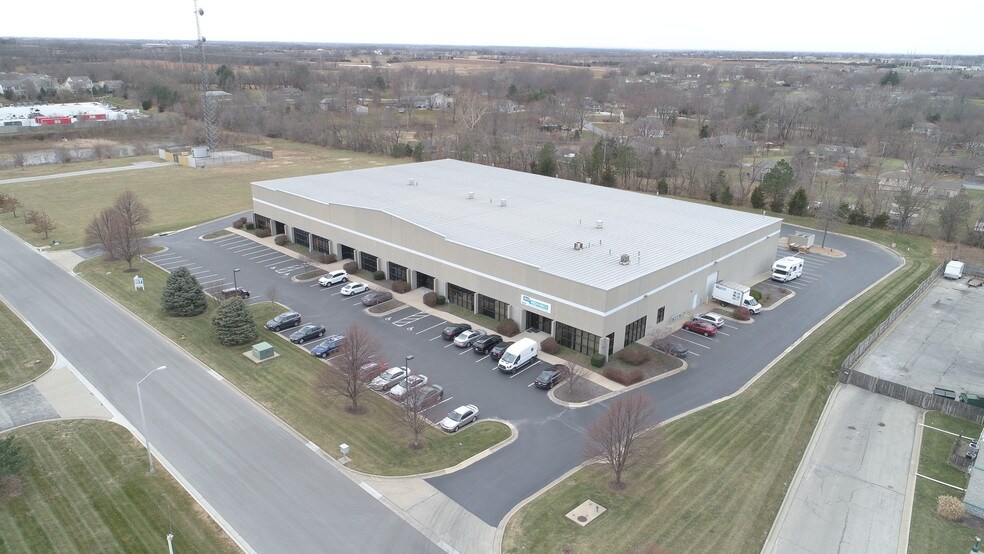 8450-8462 Cole Pky, Shawnee, KS for sale - Building Photo - Image 1 of 1