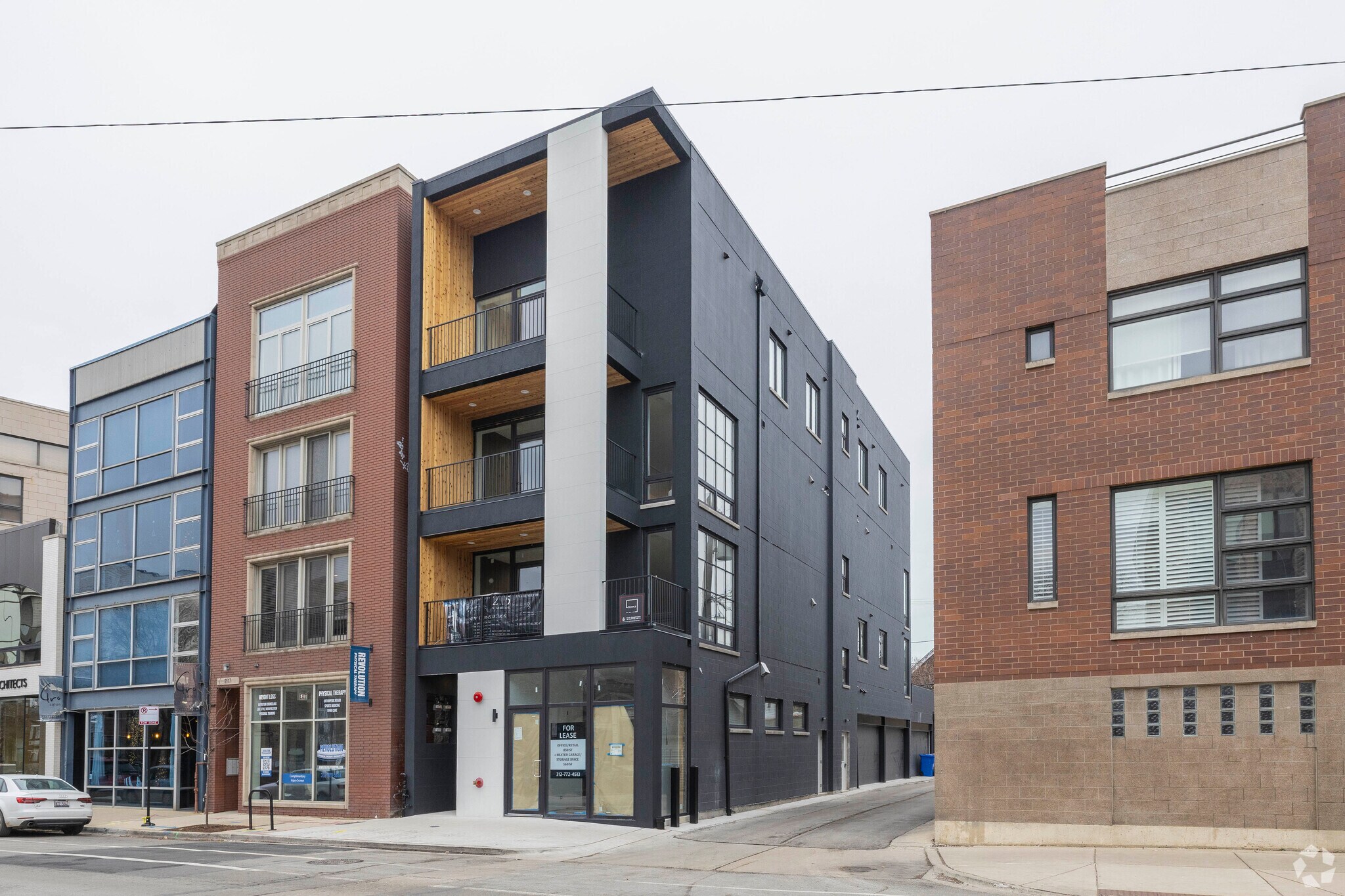 2115 N Damen Ave, Chicago, IL for sale Primary Photo- Image 1 of 1