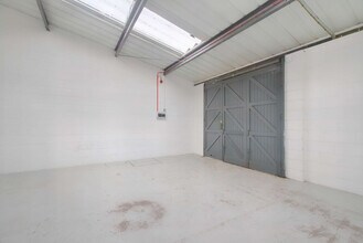 Spindus Rd, Liverpool for lease Interior Photo- Image 1 of 7