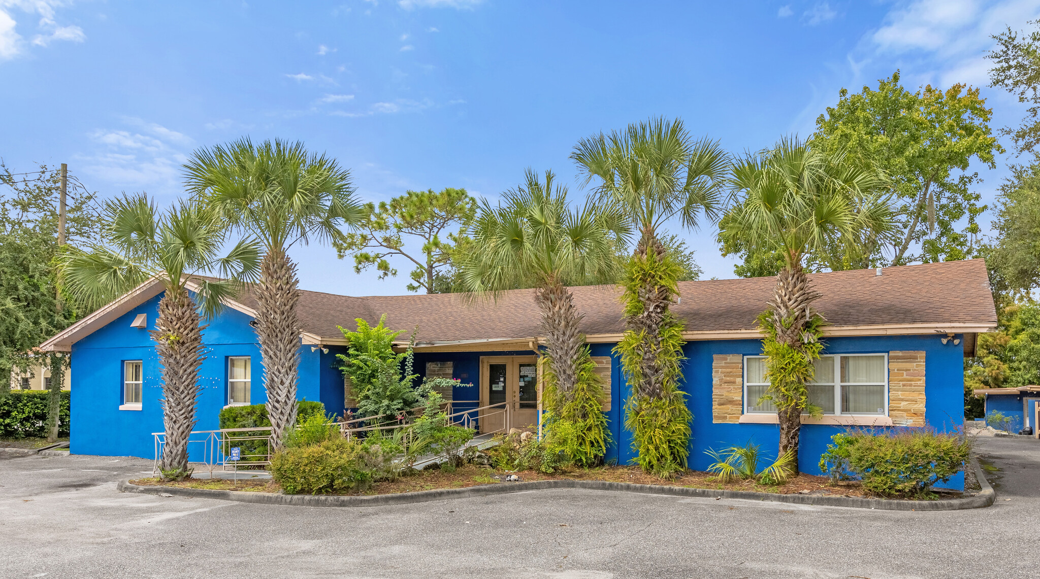 544 N Semoran Blvd, Orlando, FL for lease Building Photo- Image 1 of 3