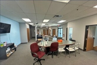 2938 Waterview Dr, Rochester Hills, MI for lease Interior Photo- Image 2 of 4