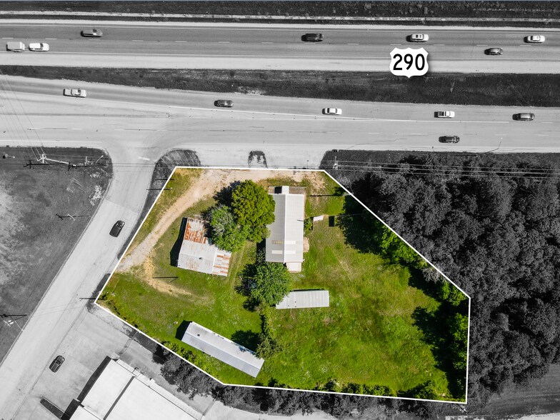 1083 HWY 290 E, Brenham, TX for sale - Primary Photo - Image 1 of 1