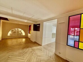 5 Avenue De L'Opera, Paris for lease Interior Photo- Image 1 of 9