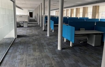 Station Appr, Shipley for lease Interior Photo- Image 1 of 3