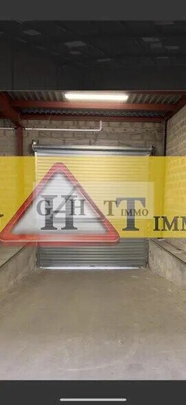 Industrial in Morangis for lease - Building Photo - Image 3 of 3