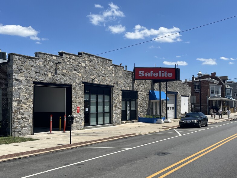 25 W 4th St, Bridgeport, PA for lease - Building Photo - Image 1 of 10