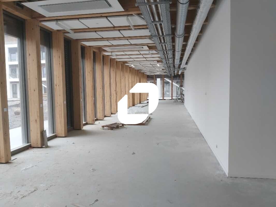 Office in Pessac for lease Interior Photo- Image 1 of 29