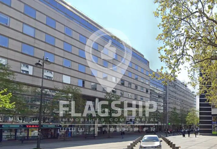 Retail in Paris for lease - Building Photo - Image 2 of 2