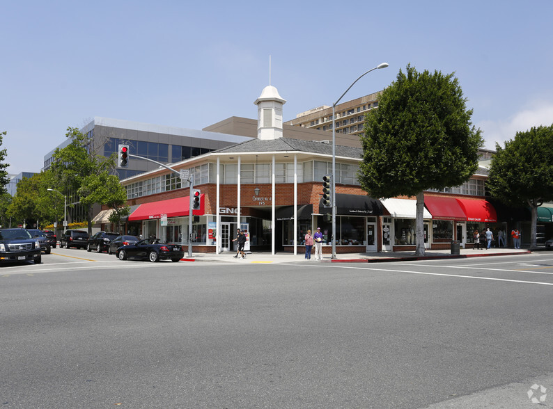 189-191 S Beverly Dr, Beverly Hills, CA for lease - Primary Photo - Image 2 of 9