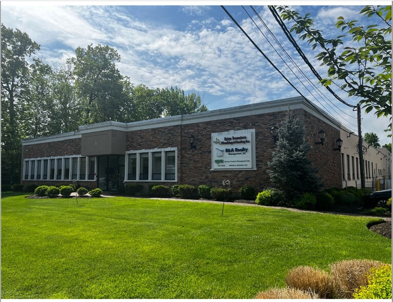 5 Daniel Rd, Fairfield, NJ for lease - Building Photo - Image 1 of 4