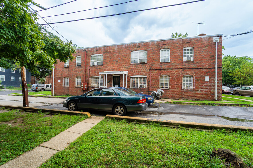 22 Danbury St SW, Washington, DC for sale - Primary Photo - Image 3 of 13