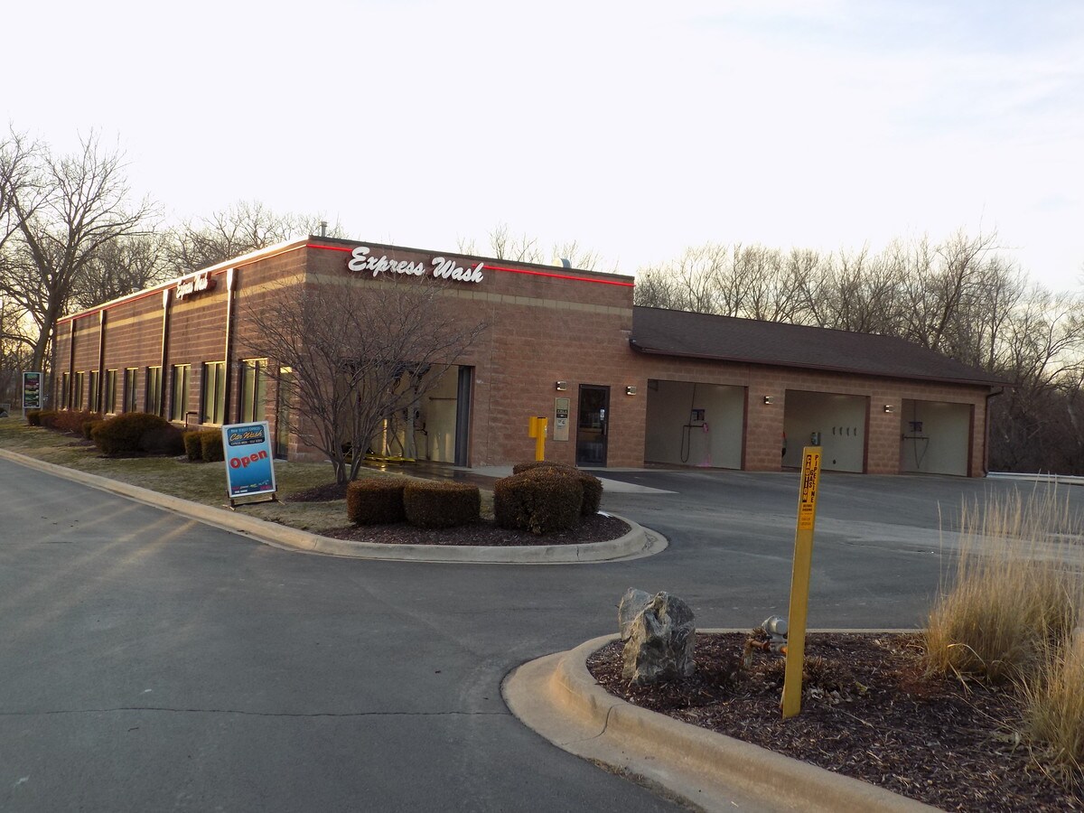 525 N Main St, Sycamore, IL 60178