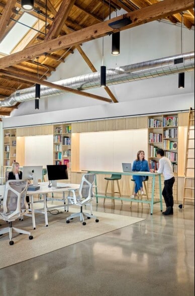 101 Caledonia St, Sausalito, CA for lease - Interior Photo - Image 2 of 11