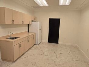 1350 City View Ctr, Oviedo, FL for lease Interior Photo- Image 2 of 6