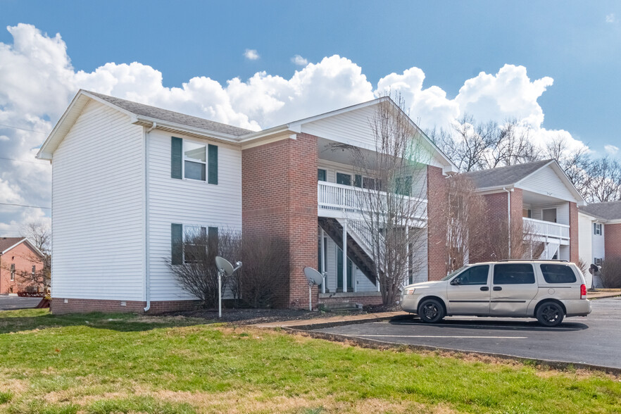 825 Old Morgantown Rd, Bowling Green, KY for sale - Primary Photo - Image 1 of 1