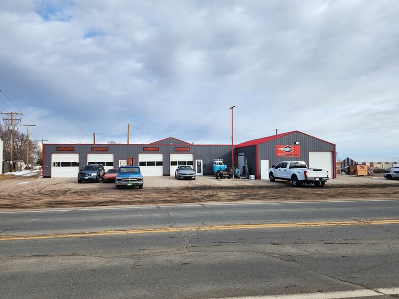 301 Central Ave, Wiggins, CO for lease - Primary Photo - Image 1 of 15