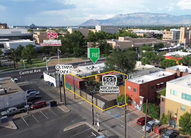 University Retail Sale Investment portfolio of 3 properties for sale on LoopNet.com - Building Photo - Image 2 of 7