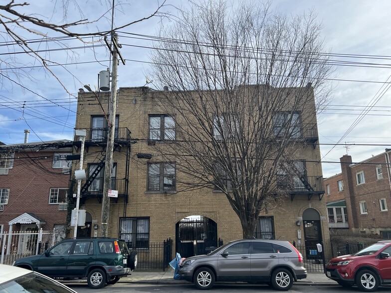 4008 Paulding Ave, Bronx, NY for sale - Primary Photo - Image 1 of 1