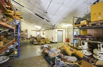 Desbourough Park Rd, High Wycombe for lease Interior Photo- Image 2 of 9