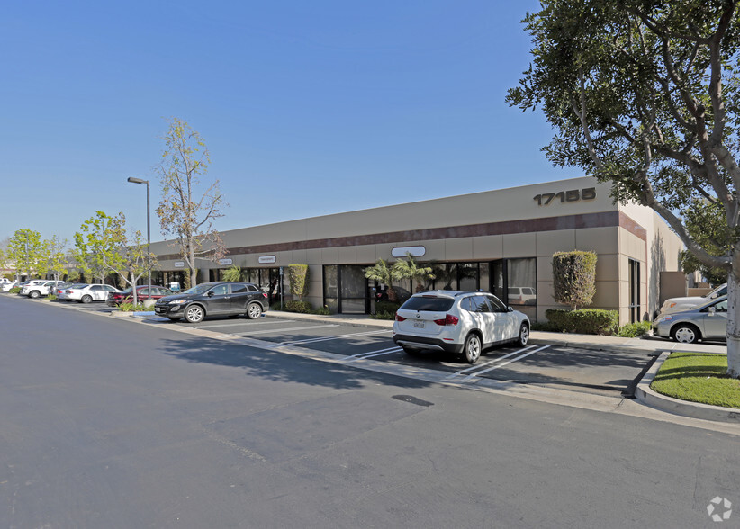 17155 Von Karman Ave, Irvine, CA for lease - Building Photo - Image 2 of 5