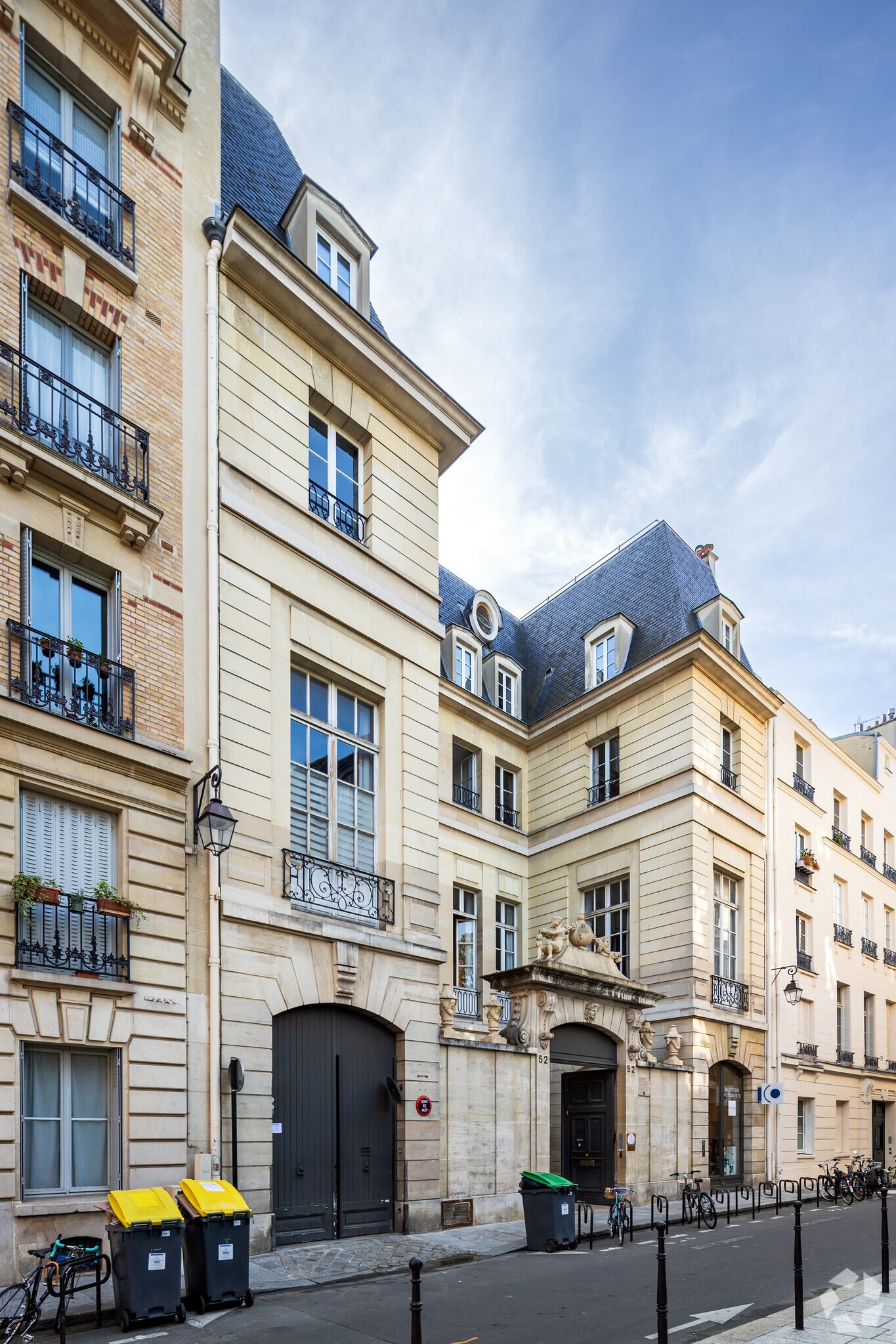52 Rue De Sévigné, Paris for lease Primary Photo- Image 1 of 4