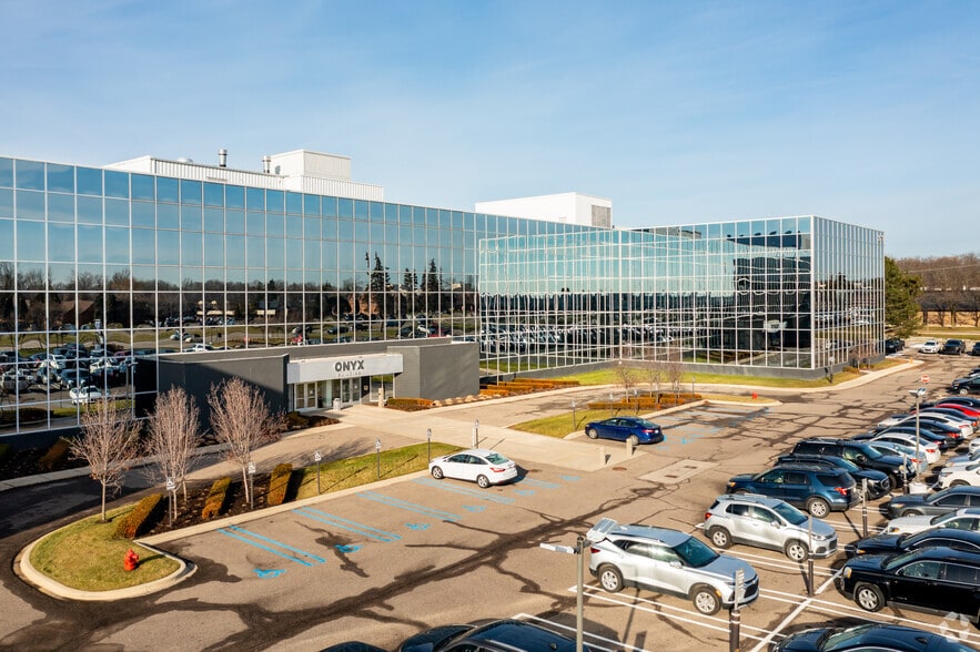 29777 Telegraph Rd, Southfield, MI for lease - Building Photo - Image 3 of 18