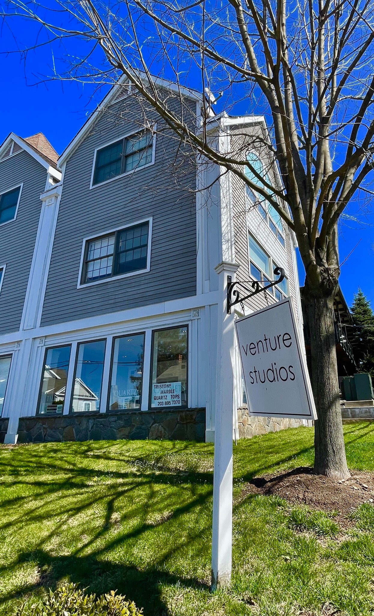 1037 E Putnam Ave, Riverside, CT 06878 OFFICE ALL NEW