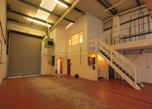 Turnpike Clos, Lutterworth for lease Interior Photo- Image 1 of 4