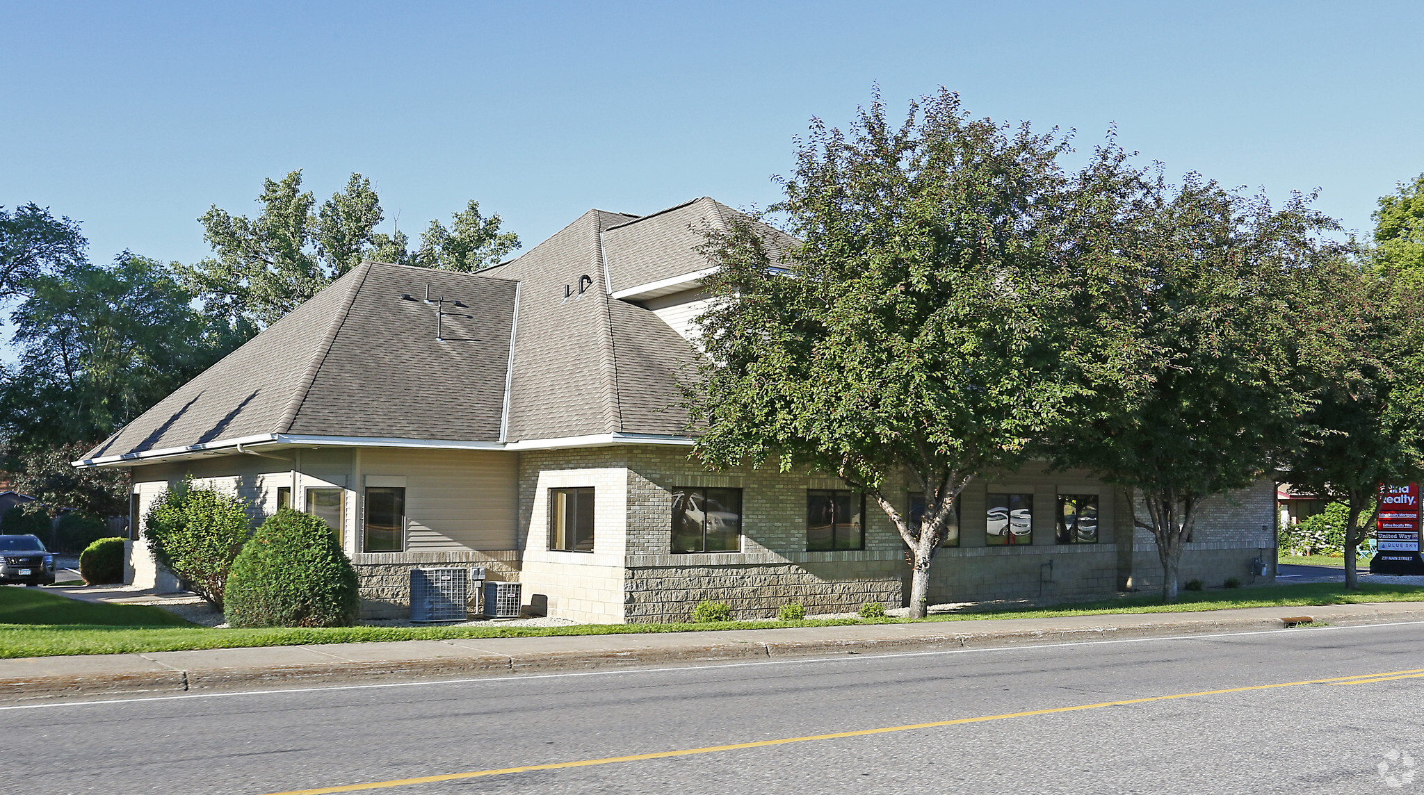 231 Main St, Elk River, MN for sale Building Photo- Image 1 of 1