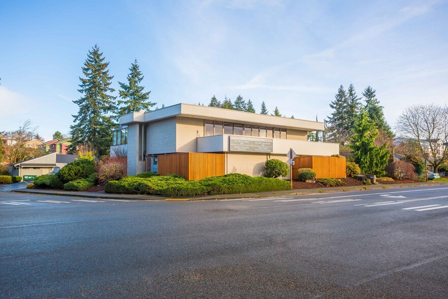 15580 3rd Ave SW, Burien, WA for sale - Primary Photo - Image 1 of 1