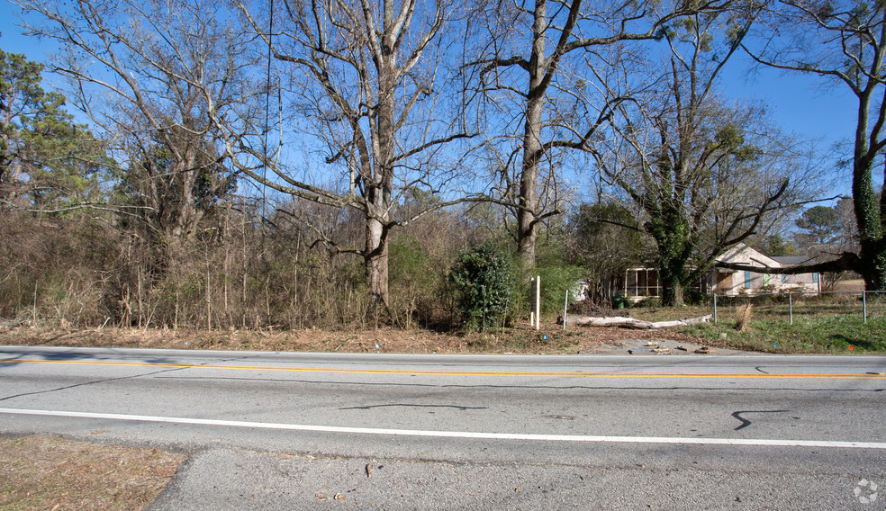 5708 N Henry Blvd, Stockbridge, GA for sale - Primary Photo - Image 1 of 4