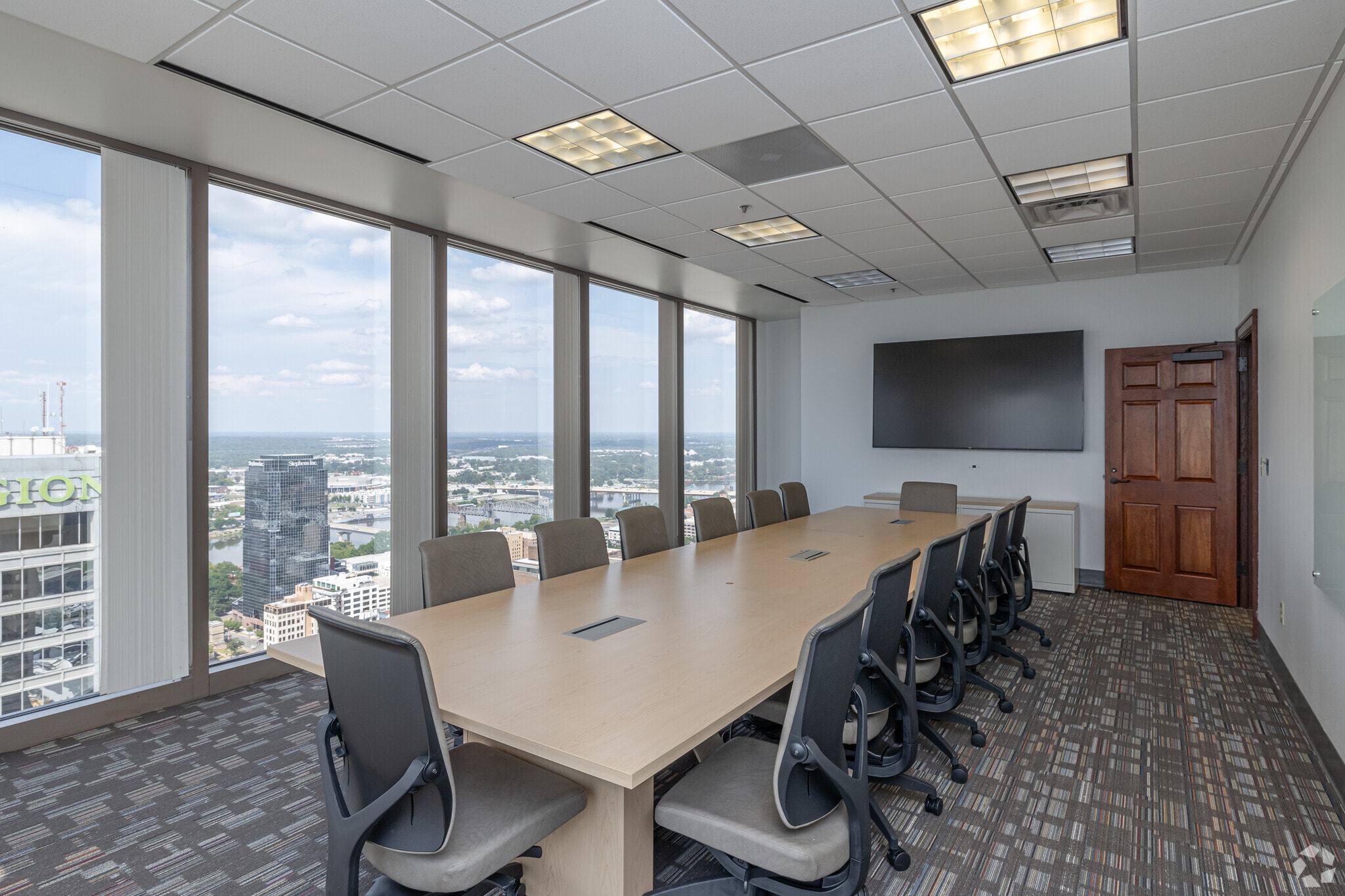 425 W Capitol Ave, Little Rock, AR for lease Interior Photo- Image 1 of 2