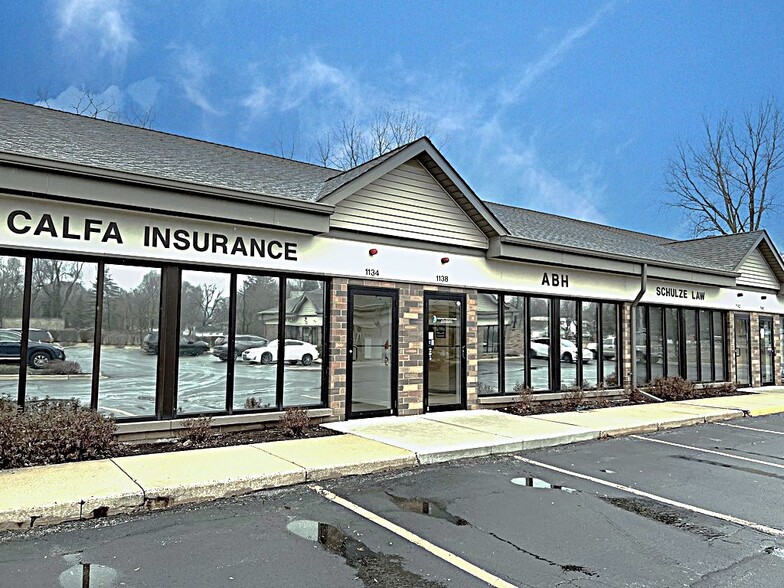 1100 N Main St, Algonquin, IL for lease - Building Photo - Image 1 of 6