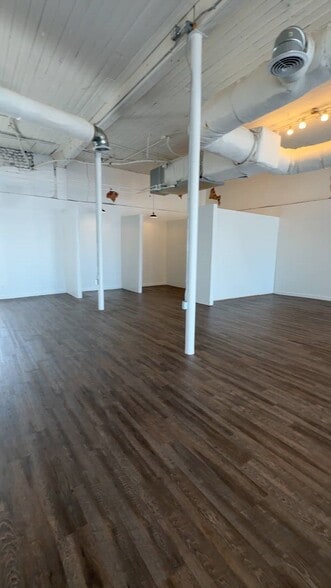 115 S Goliad St, Rockwall, TX for lease - Commercial Listing Video - Image 2 of 25