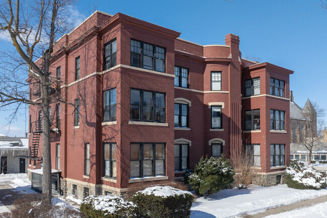 More details for 814 Center Ave, Bay City, MI - Multifamily for Sale