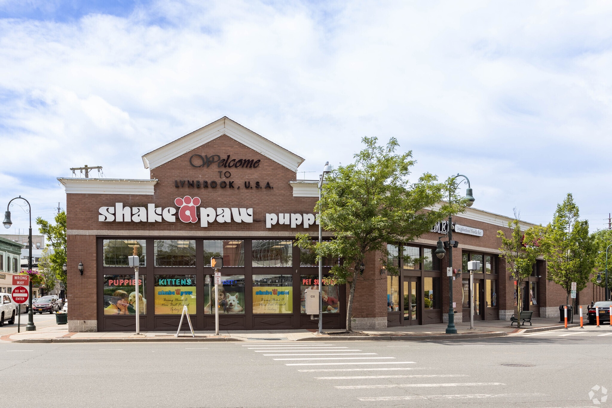 1 Atlantic Ave, Lynbrook, NY for lease Primary Photo- Image 1 of 10